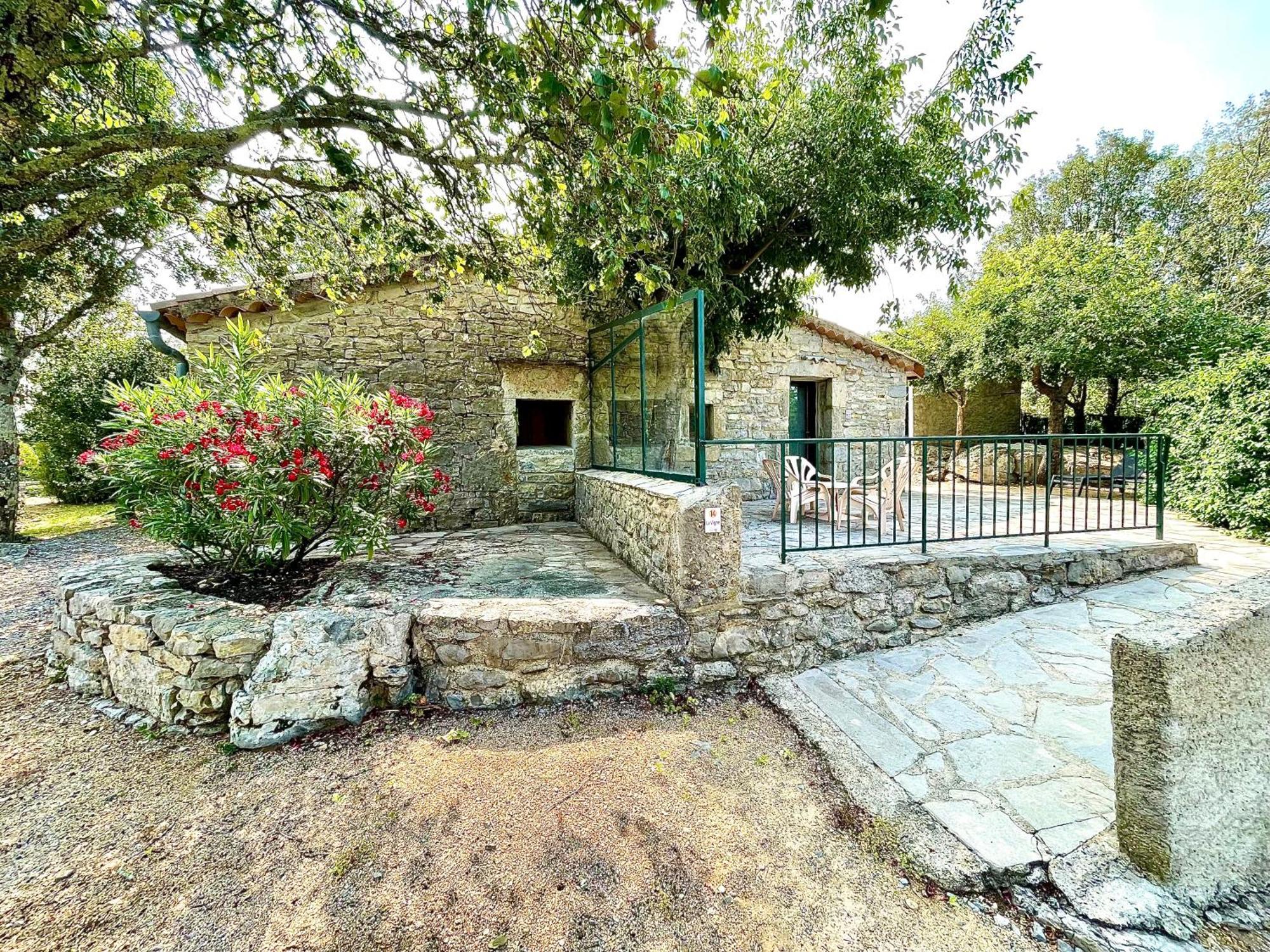 Village De Gites Mas De La Bastide ジョワイユーズ エクステリア 写真